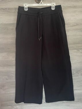 Lululemon Scuba Mid Rise Wide Leg Pant